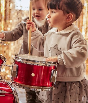 Φόρεμα συνδυασμένο τούλι Φόρεμα συνδυασμένο τούλι